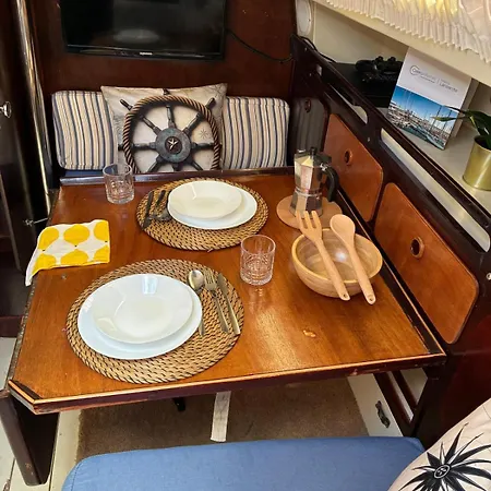 船屋 Ulia 阿雷西费